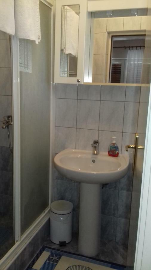Rooms Katija Мали-Стон Экстерьер фото